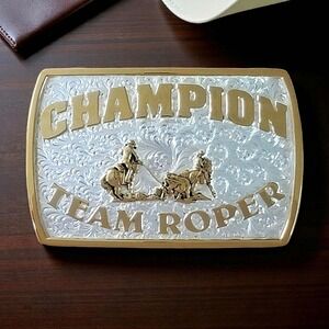Montana Silversmiths Fine Silver Champion Team Roper Buckle‎ MSRP $130 - NEW NIB